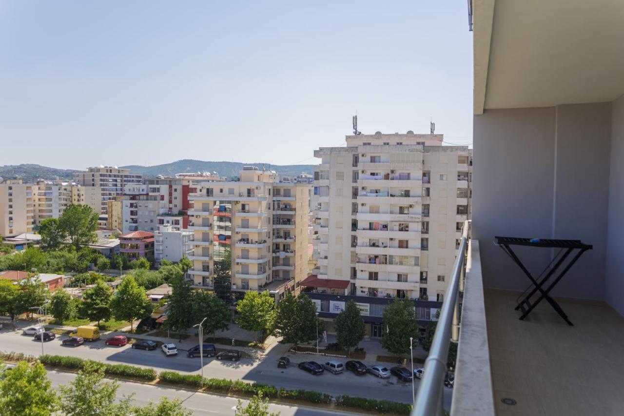 Gus Apartament Vlorë Buitenkant foto