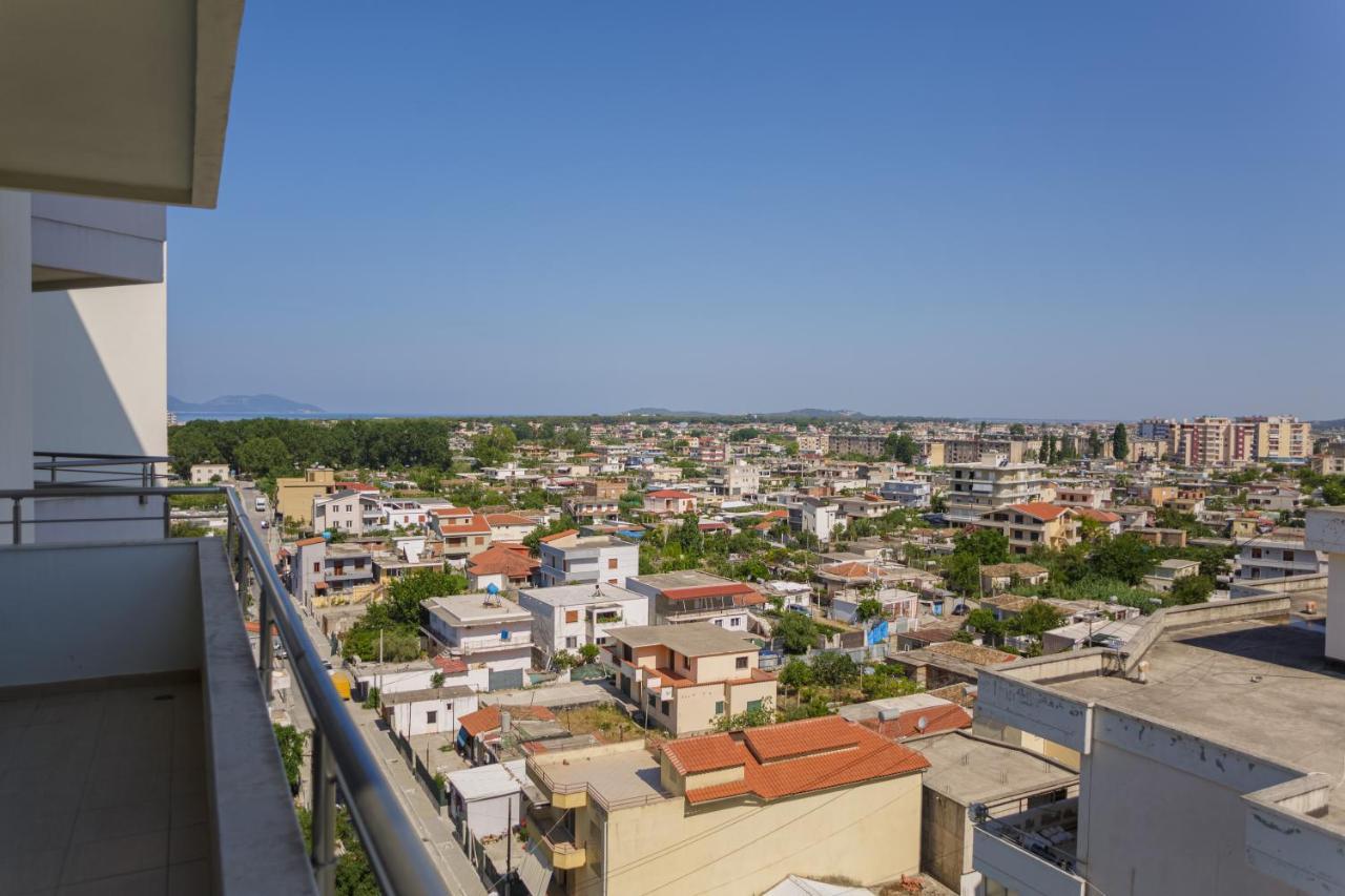 Gus Apartament Vlorë Buitenkant foto