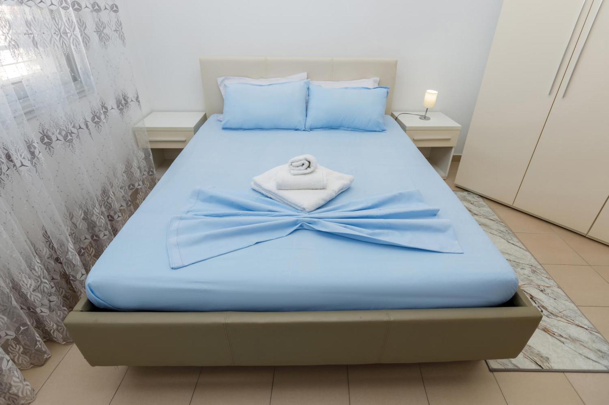 Gus Apartament Vlorë Buitenkant foto